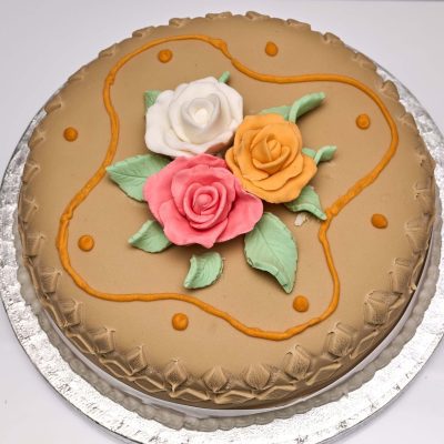 8" Round Iced Cake